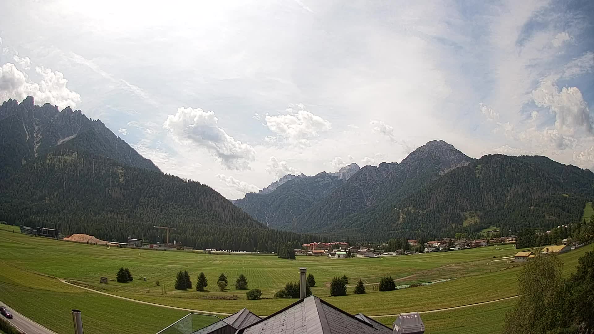 Webcam Toblach Dolomites – View from Hotel Rosengarten