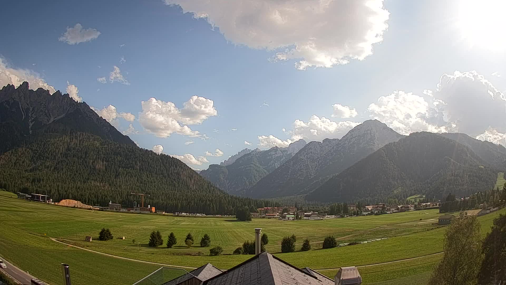 Webcam Toblach Dolomites – View from Hotel Rosengarten