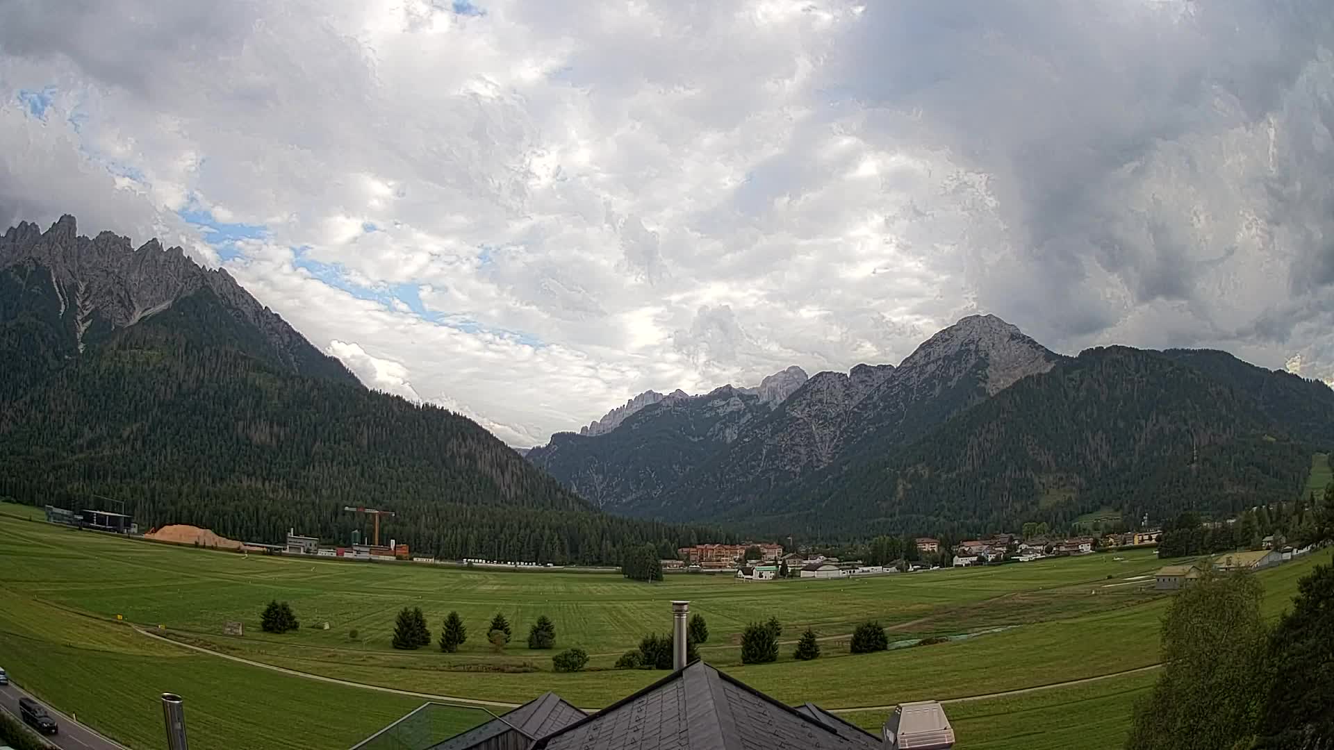 Webcam Toblach Dolomites – View from Hotel Rosengarten
