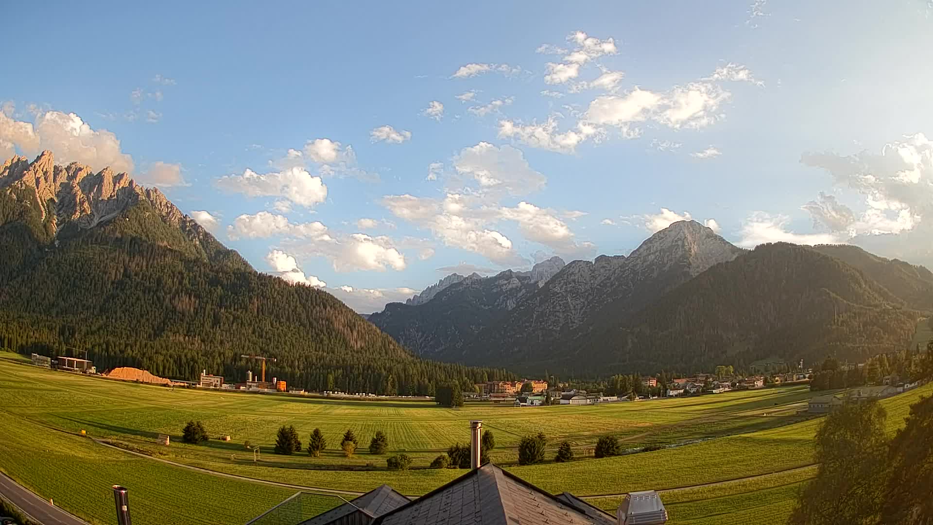Webcam Dobbiaco Dolomiti – Vista dall’Hotel Rosengarten