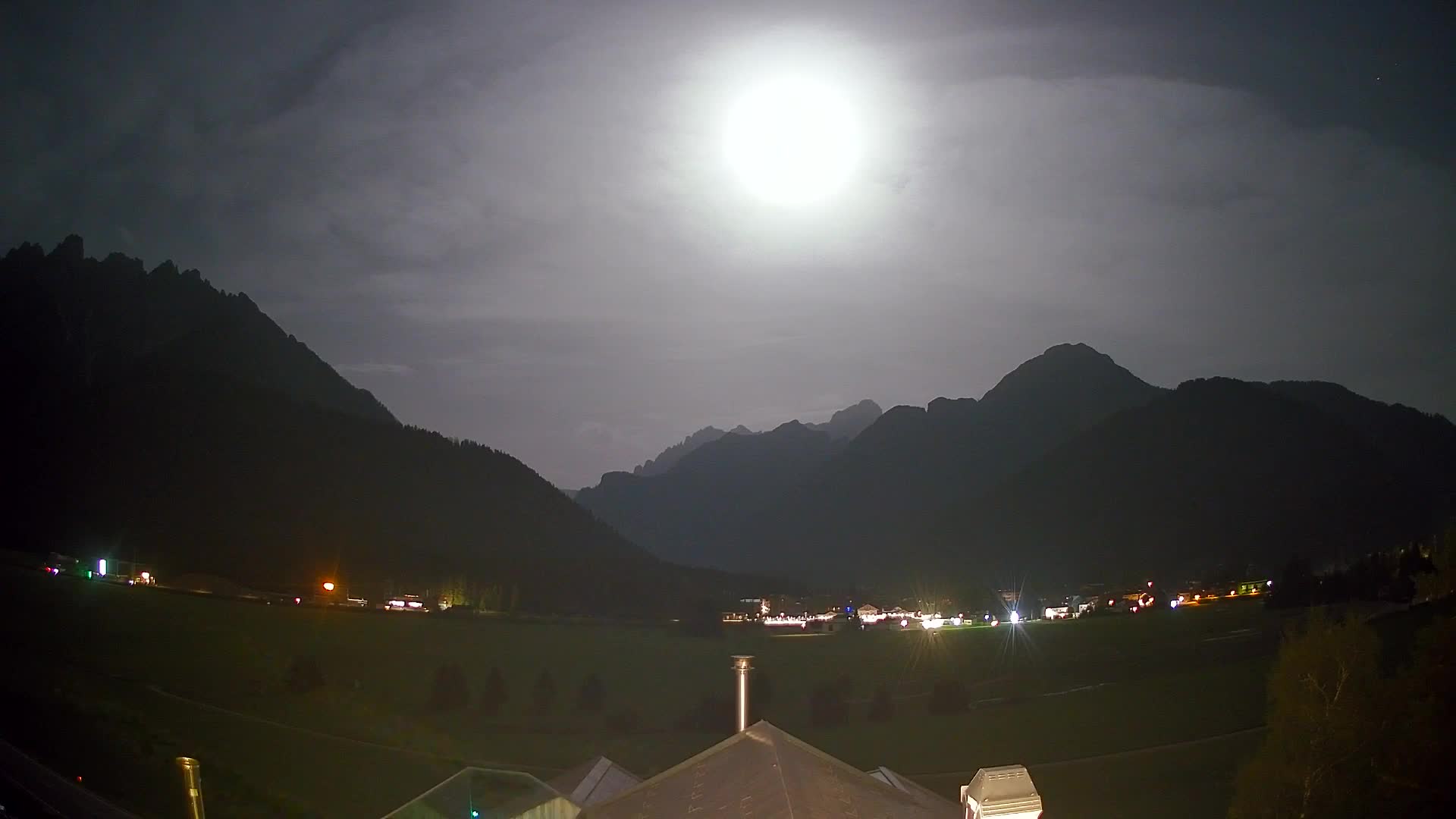 Webcam Toblach Dolomites – View from Hotel Rosengarten