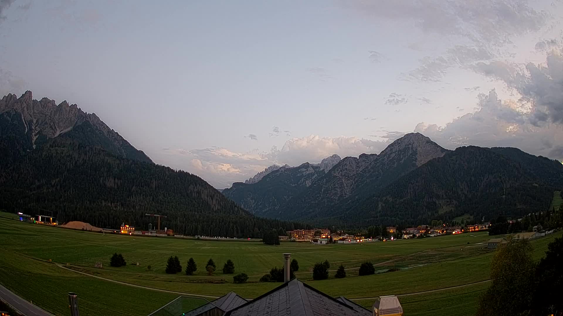 Webcam Toblach Dolomites – View from Hotel Rosengarten