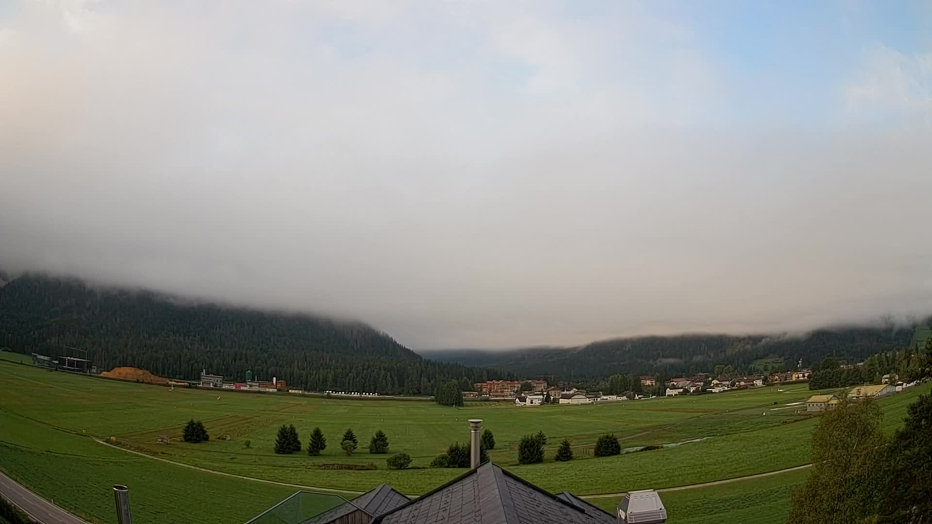 Webcam Toblach Dolomites – View from Hotel Rosengarten