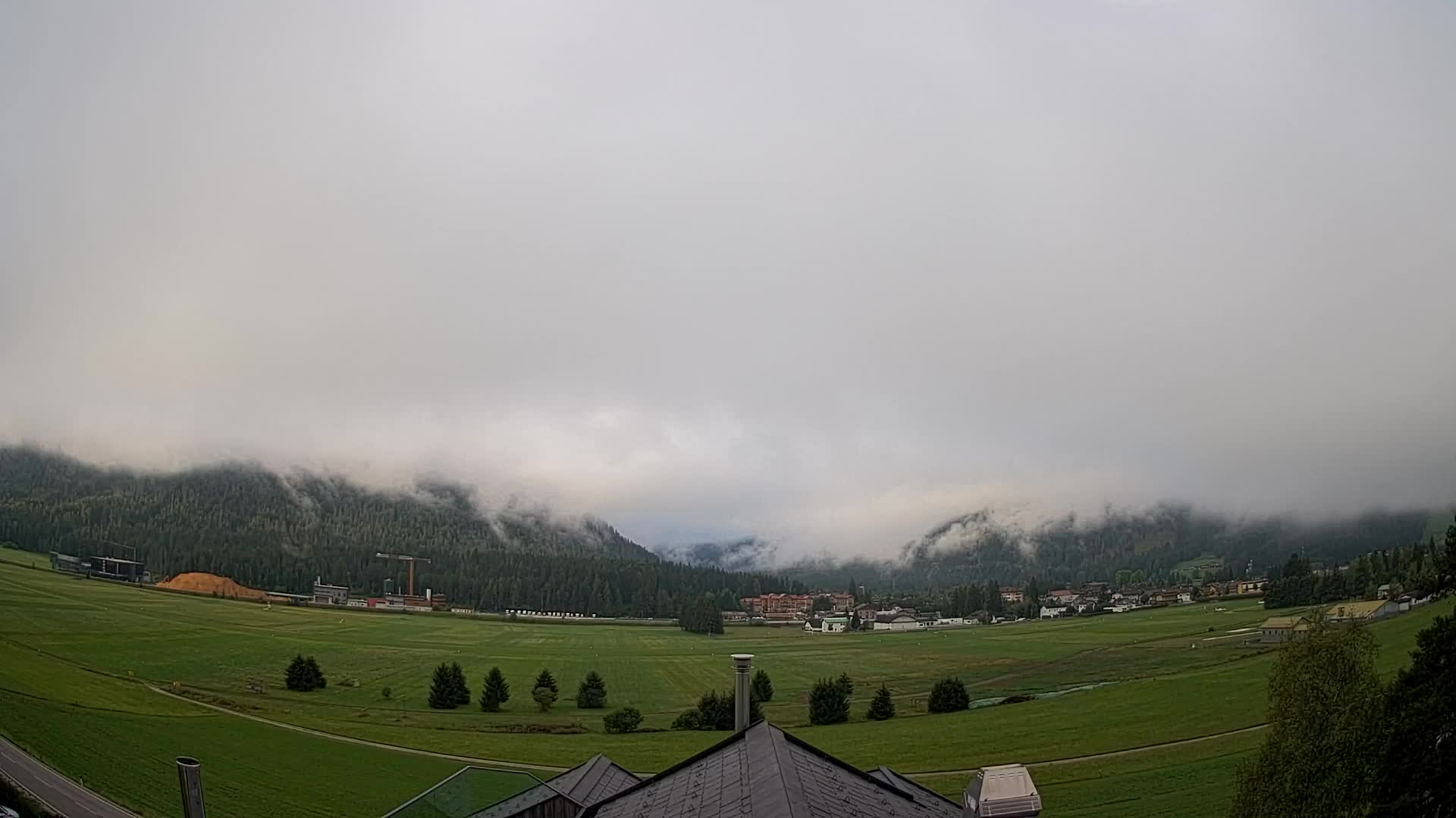Spletna kamera Toblach Dolomiti – Pogled iz hotela Rosengarten