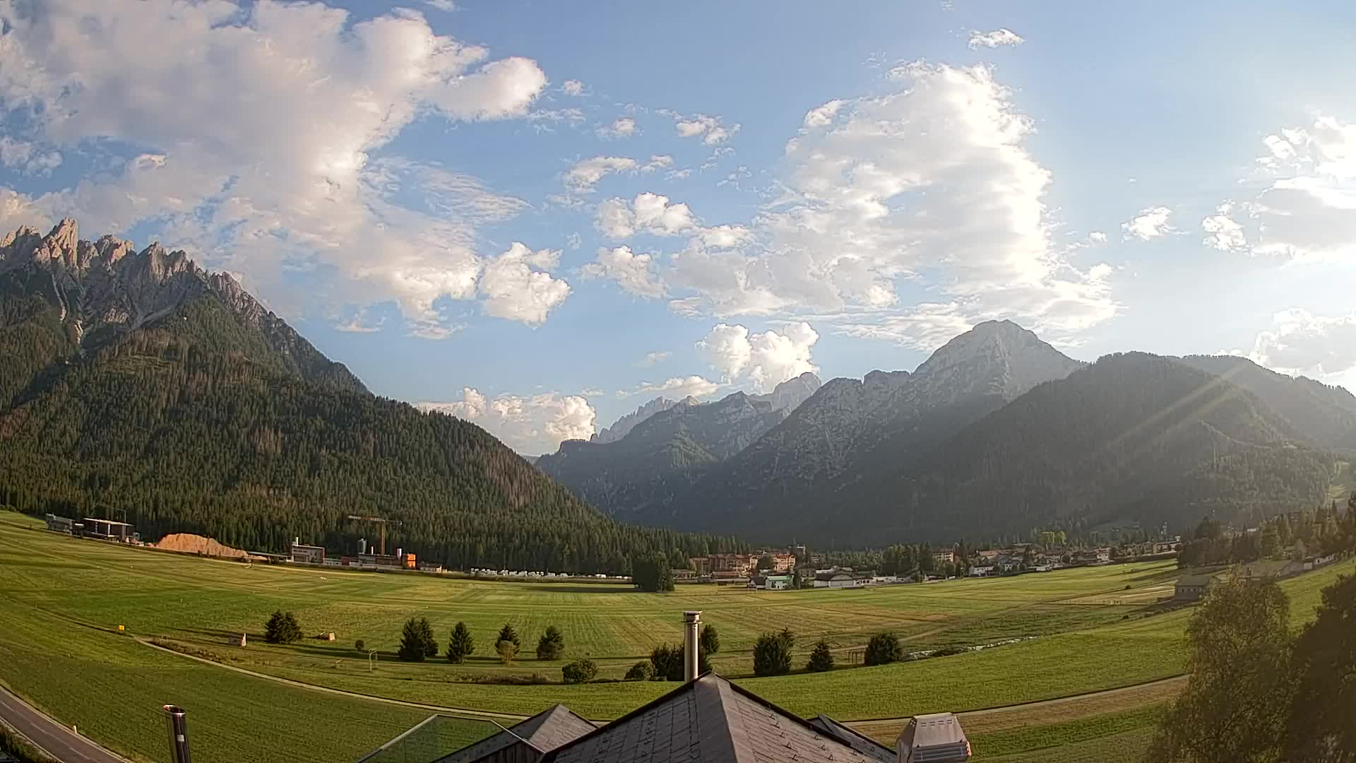 Webcam Dobbiaco Dolomiti – Vista dall’Hotel Rosengarten