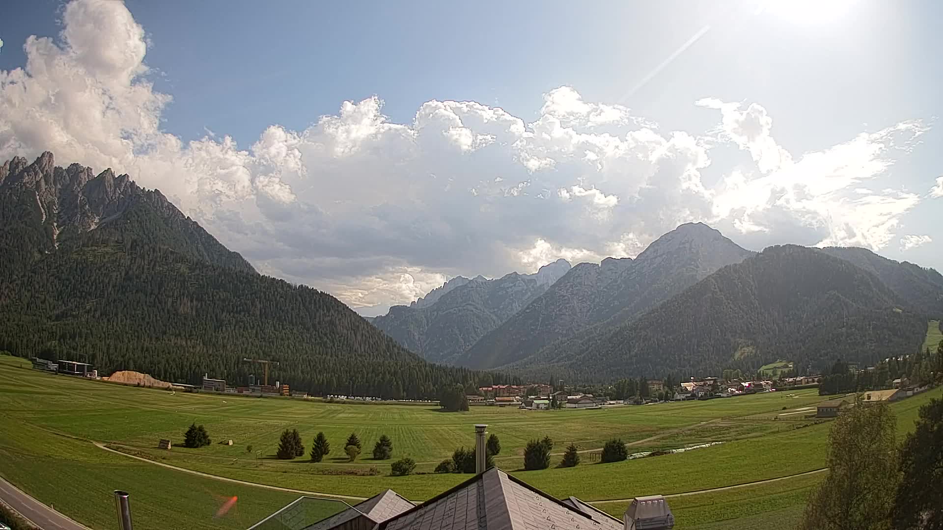 Webcam Toblach Dolomites – View from Hotel Rosengarten