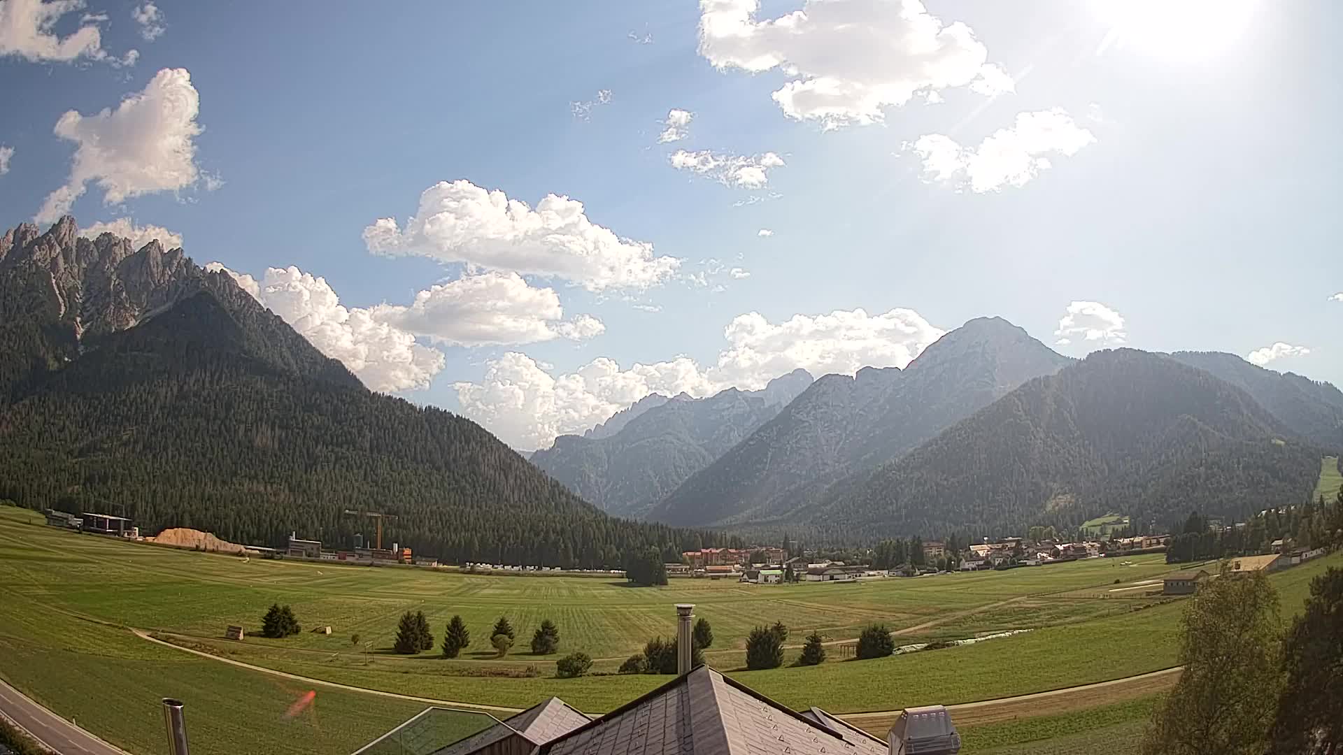 Webcam Toblach Dolomites – View from Hotel Rosengarten