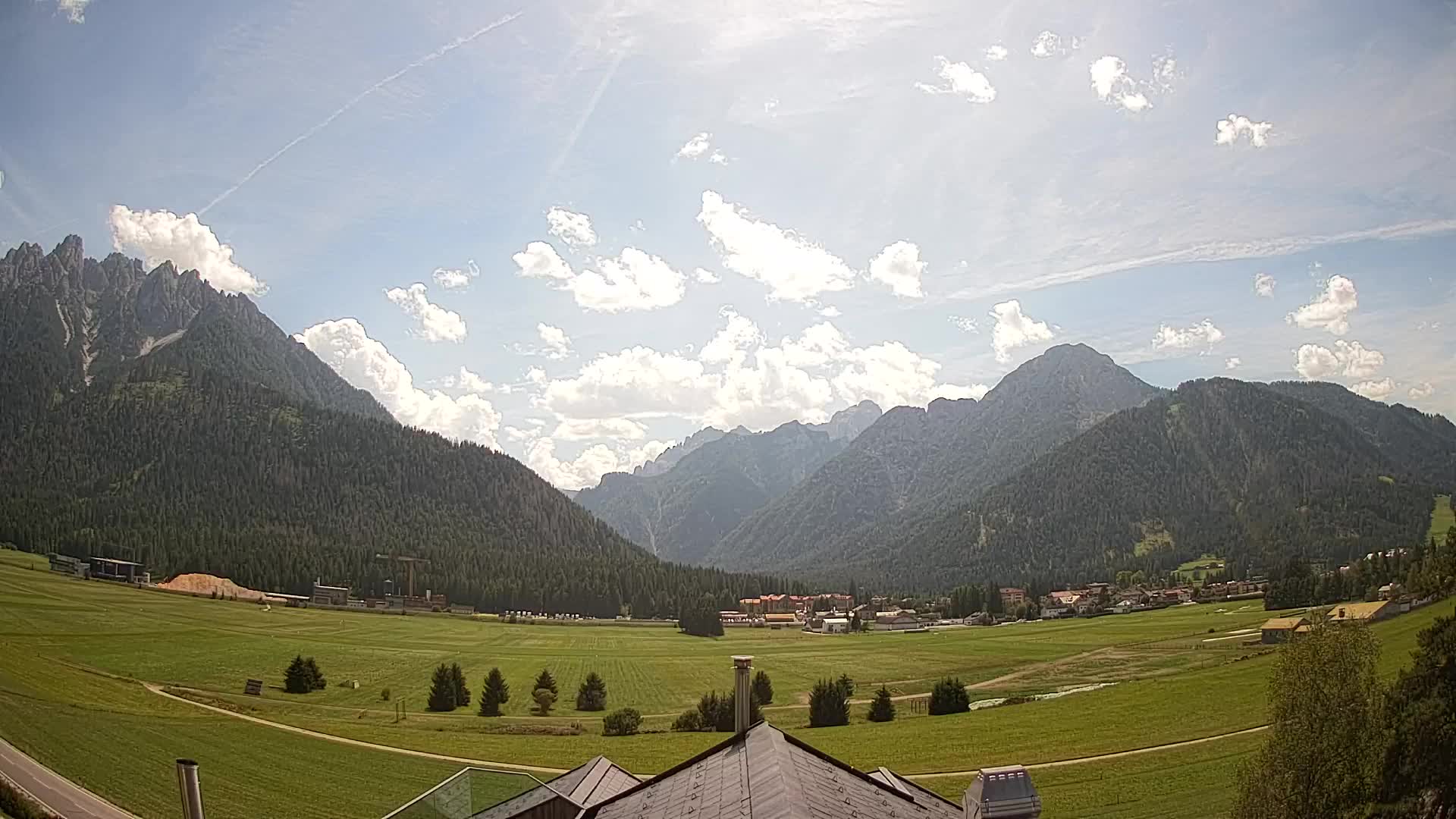 Web kamera Toblach Dolomiti – Pogled s Hotela Rosengarten