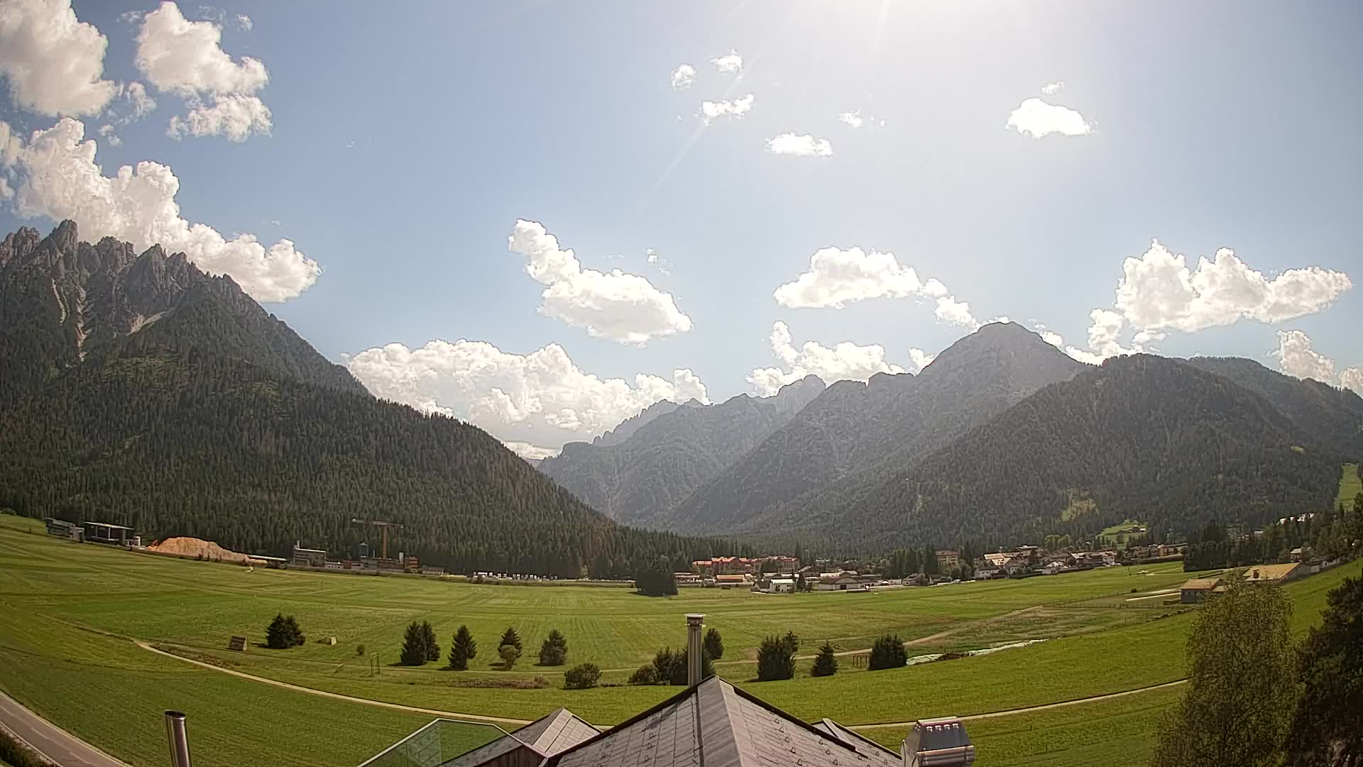 Webcam Toblach Dolomites – View from Hotel Rosengarten