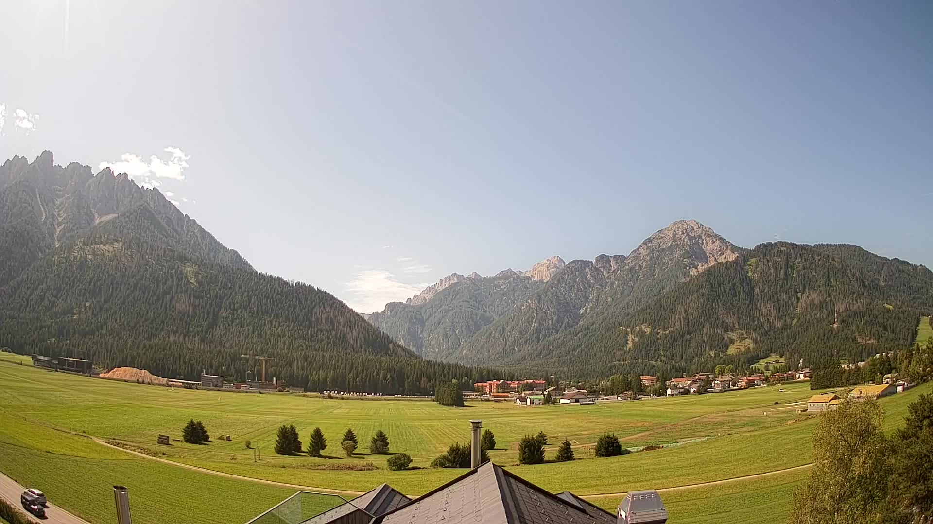 Web kamera Toblach Dolomiti – Pogled s Hotela Rosengarten
