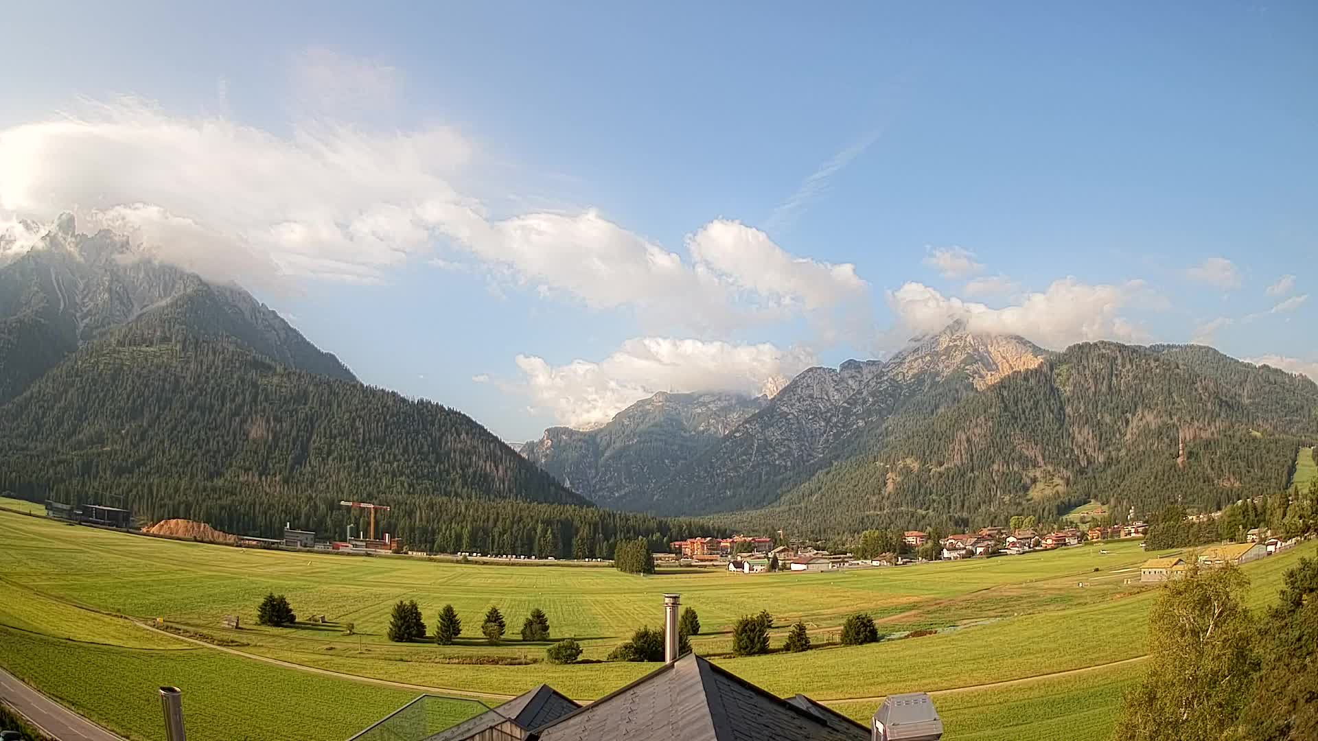 Webcam Toblach Dolomites – View from Hotel Rosengarten