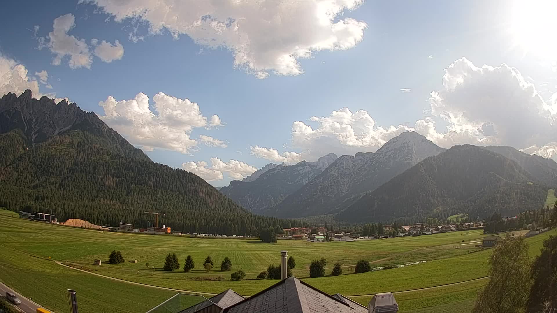 Webcam Toblach Dolomites – View from Hotel Rosengarten