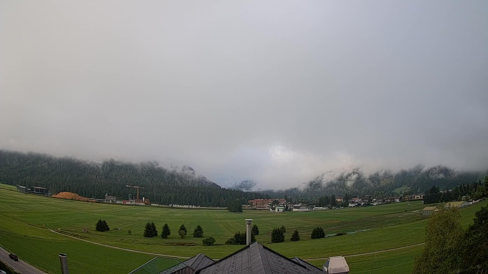 Spletna kamera Toblach Dolomiti – Pogled iz hotela Rosengarten