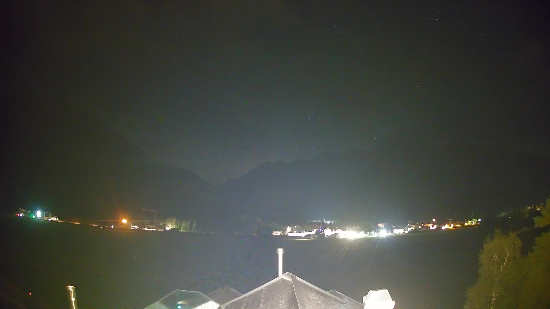 Web kamera Toblach Dolomiti – Pogled s Hotela Rosengarten