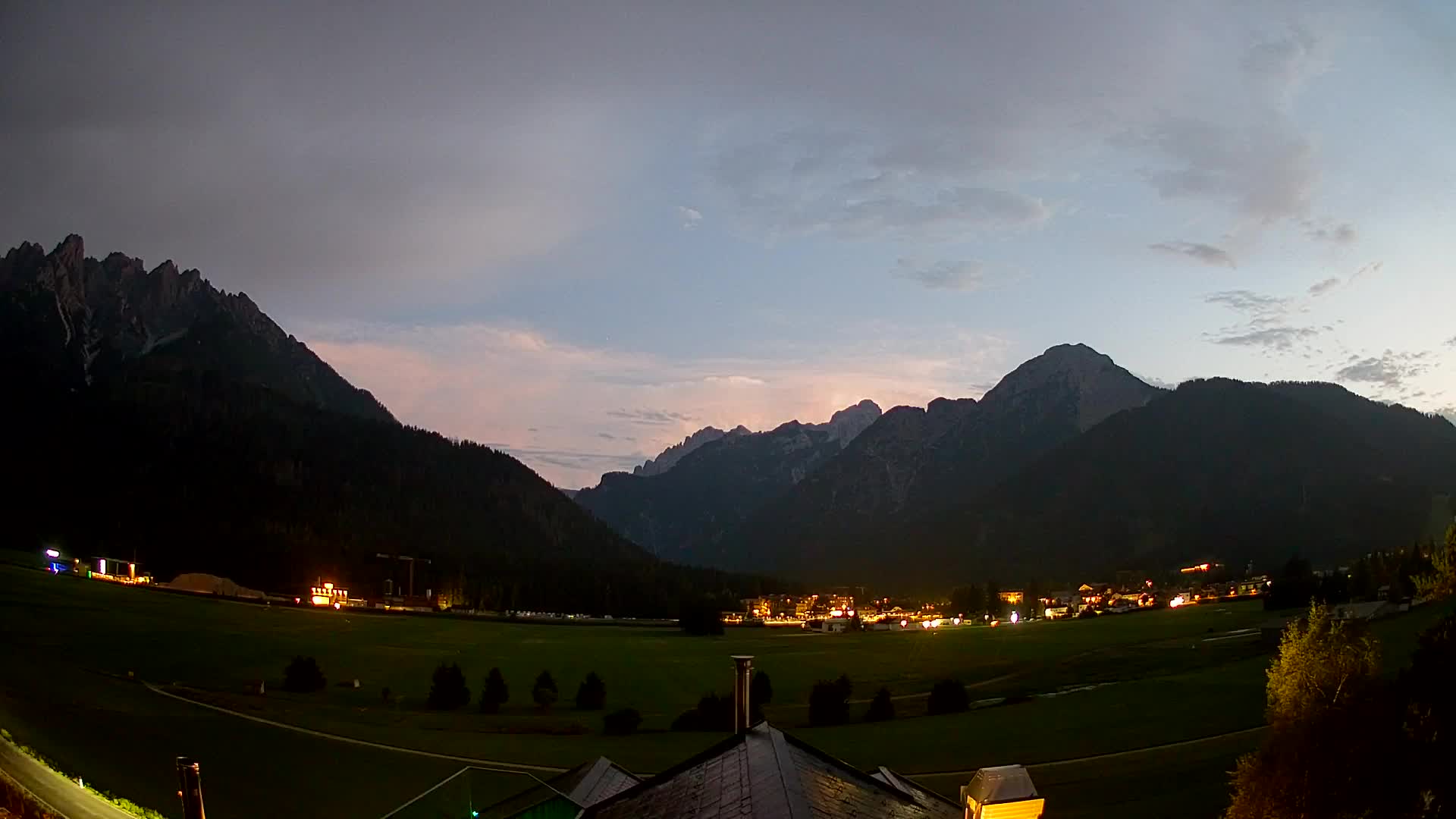 Webcam Toblach Dolomites – View from Hotel Rosengarten