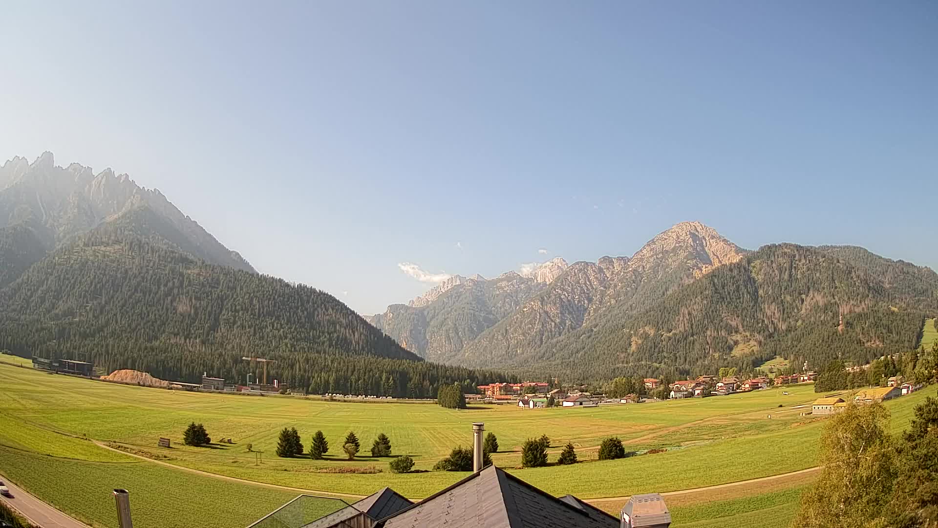 Webcam Toblach Dolomites – View from Hotel Rosengarten