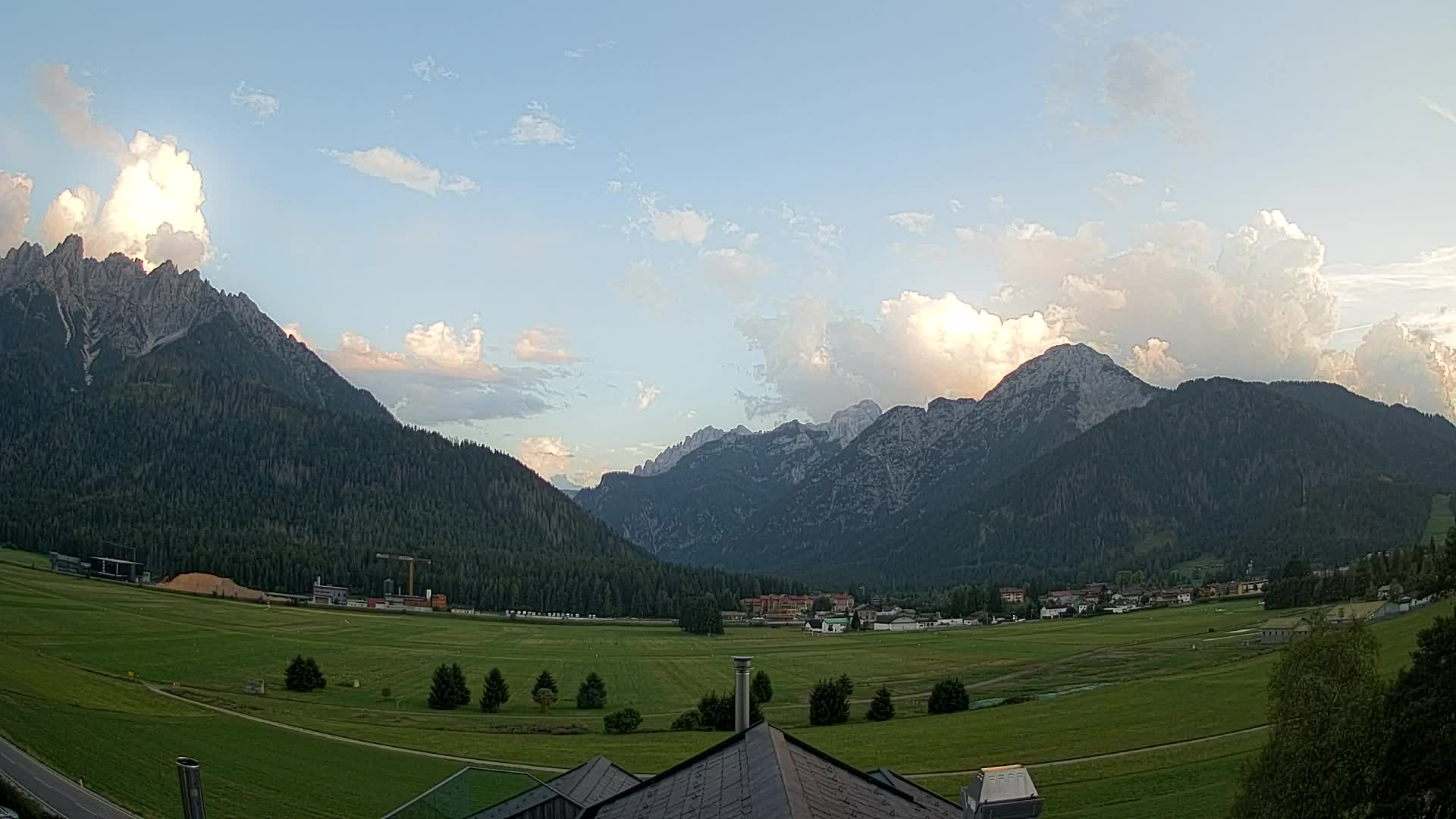 Webcam Dobbiaco Dolomiti – Vista dall’Hotel Rosengarten