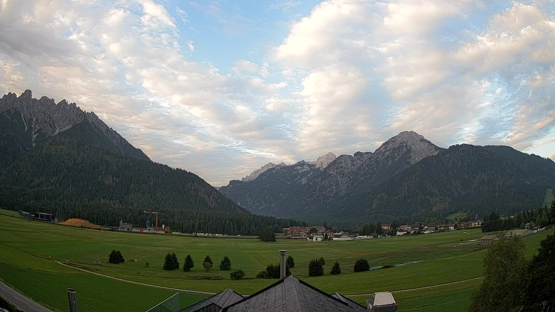 Webcam Toblach Dolomites – View from Hotel Rosengarten