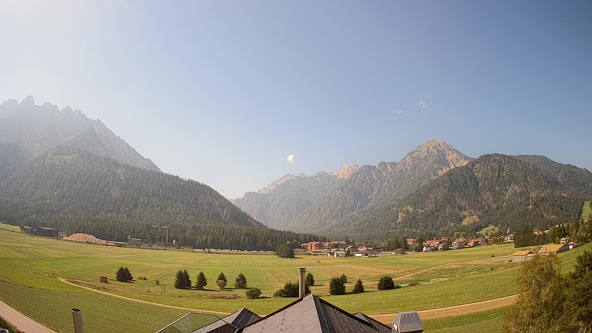 Webcam Toblach Dolomites – View from Hotel Rosengarten