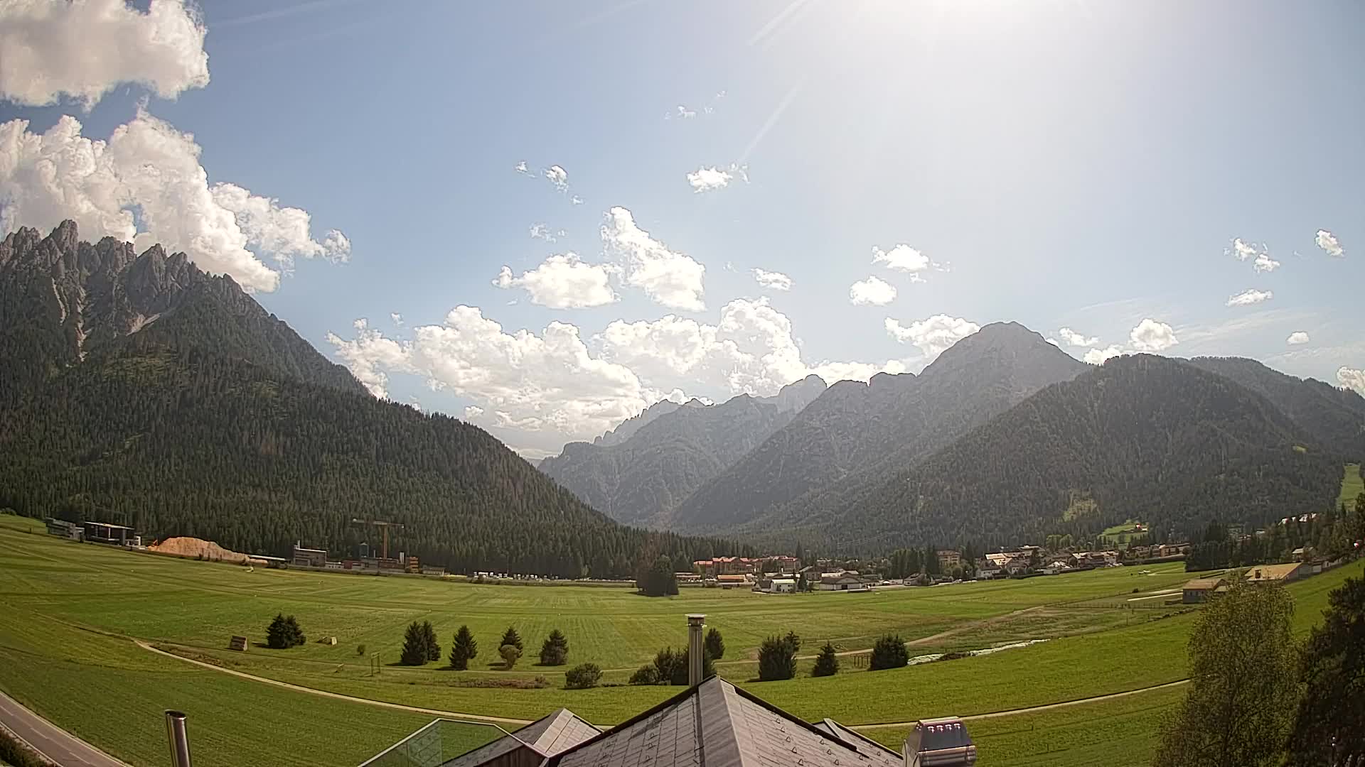 Webcam Toblach Dolomites – View from Hotel Rosengarten