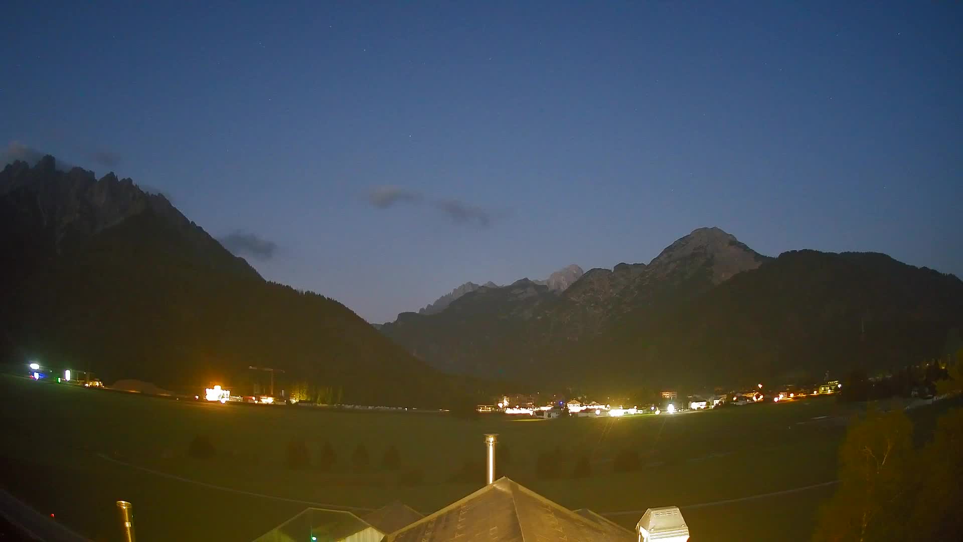 Webcam Toblach Dolomites – View from Hotel Rosengarten