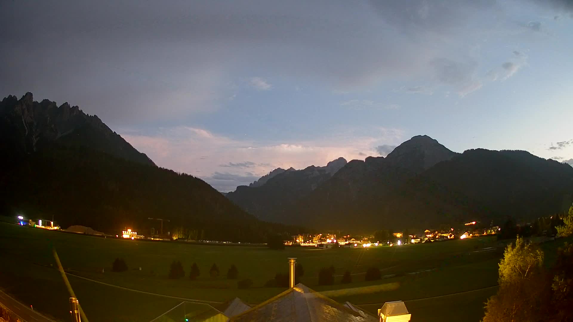 Webcam Toblach Dolomites – View from Hotel Rosengarten