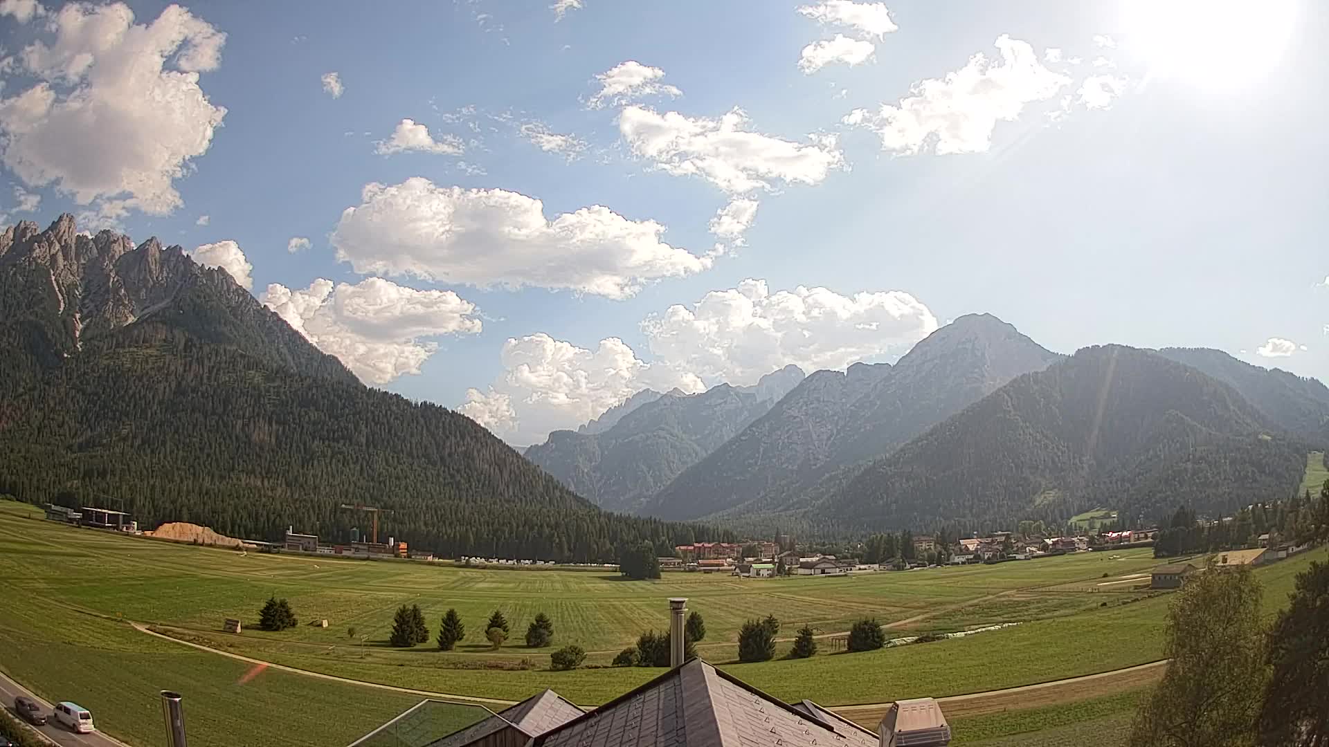 Webcam Toblach Dolomites – View from Hotel Rosengarten