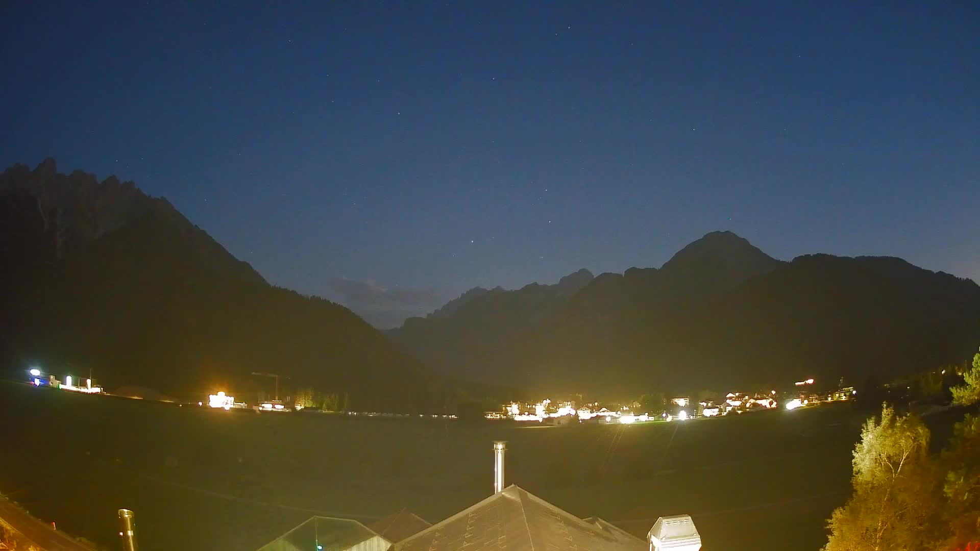 Webcam Toblach Dolomites – View from Hotel Rosengarten
