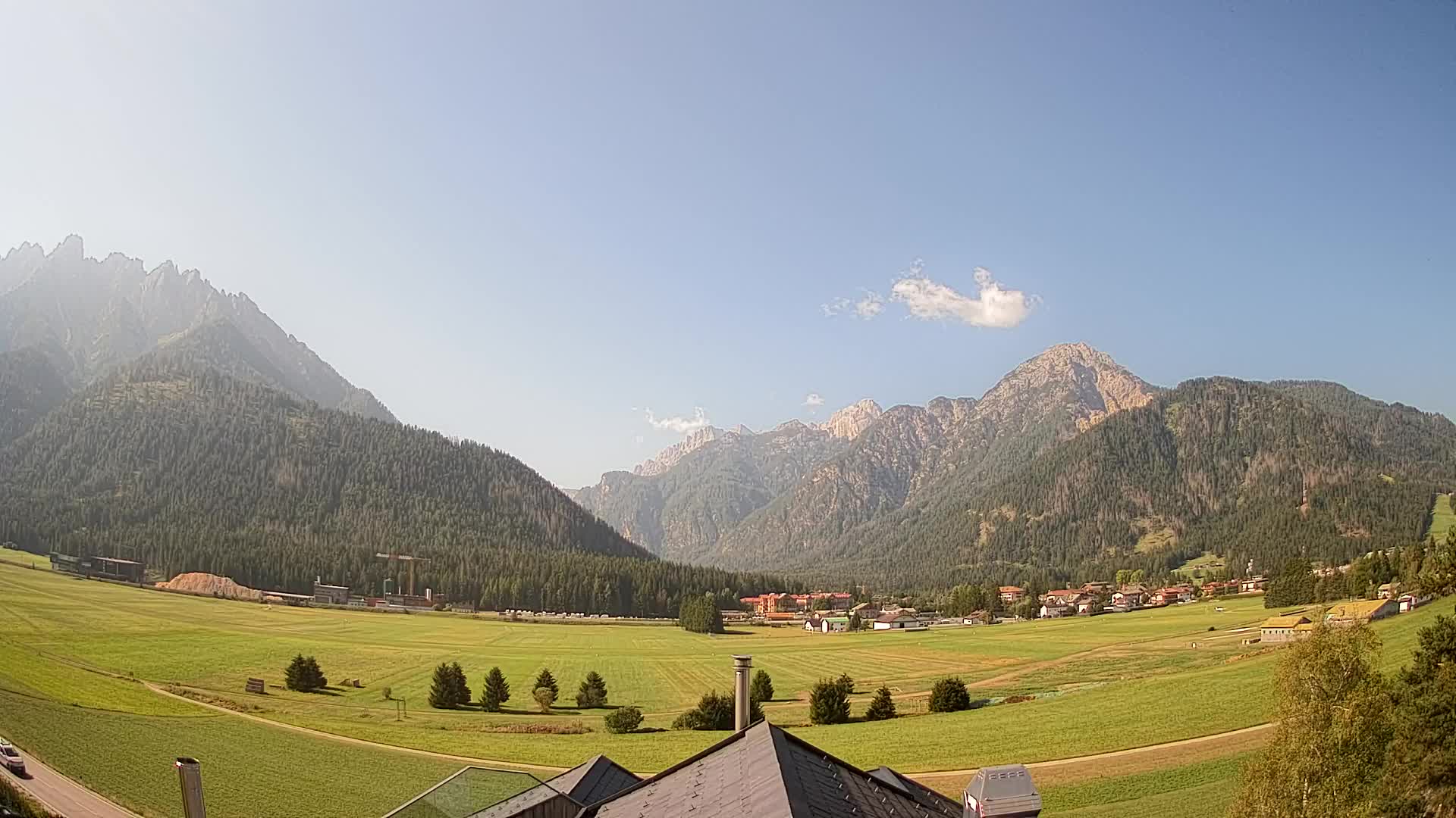 Webcam Toblach Dolomites – View from Hotel Rosengarten