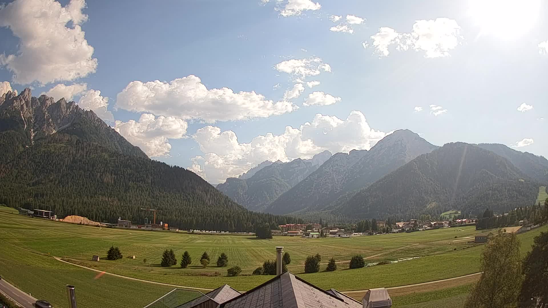 Webcam Toblach Dolomites – View from Hotel Rosengarten