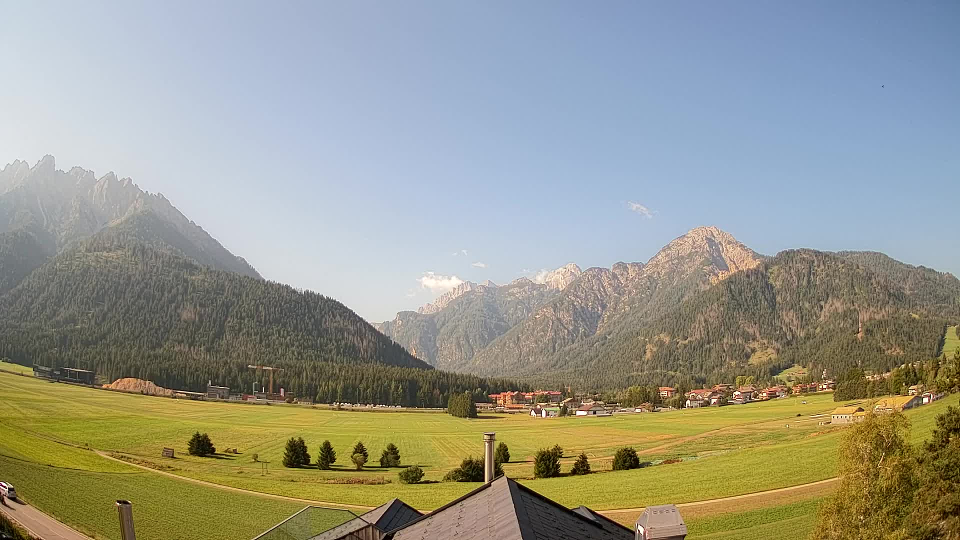 Webcam Toblach Dolomites – View from Hotel Rosengarten