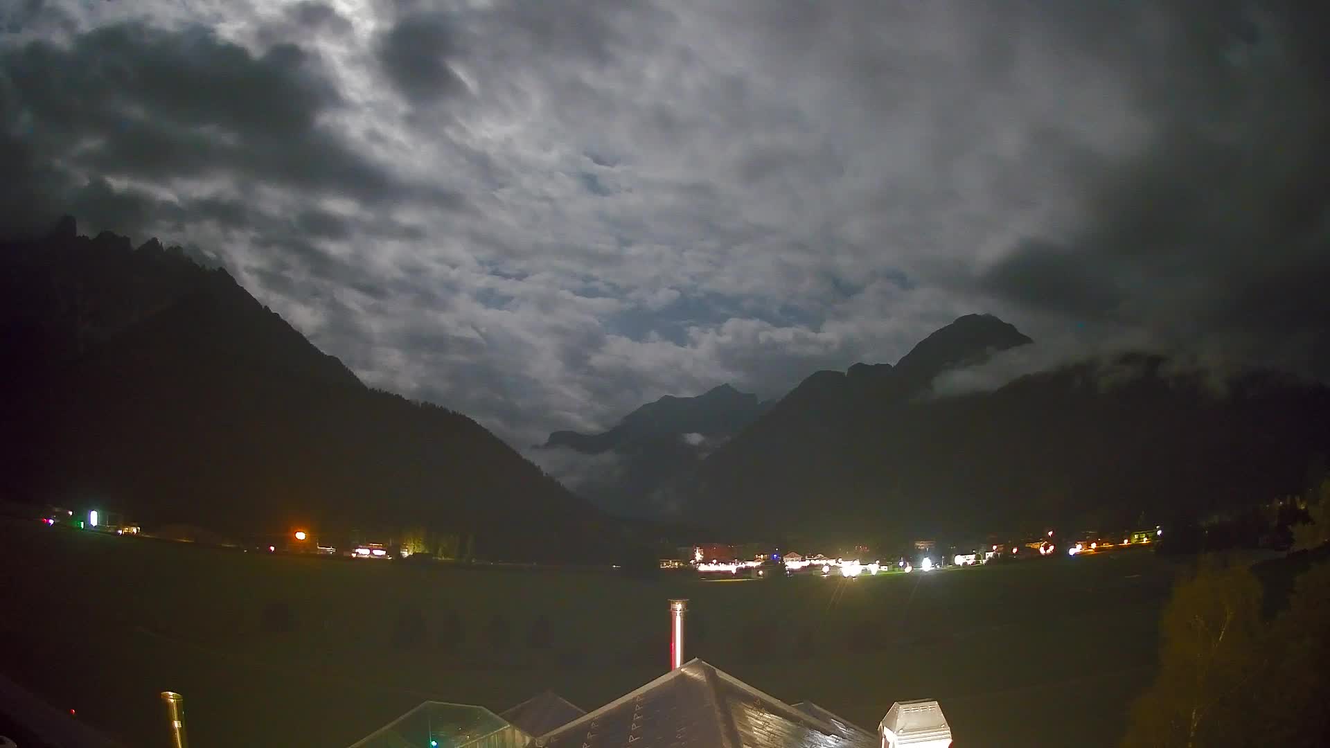 Webcam Toblach Dolomites – View from Hotel Rosengarten