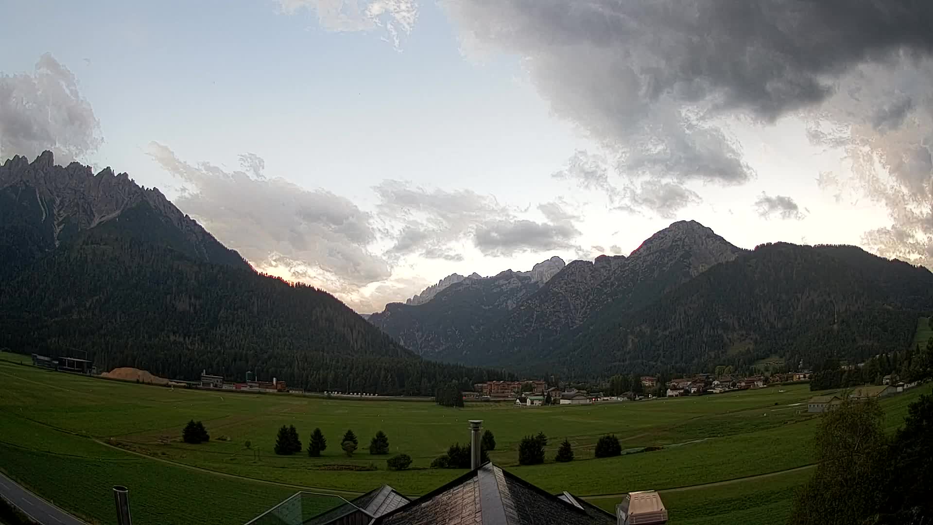 Webcam Dobbiaco Dolomiti – Vista dall’Hotel Rosengarten