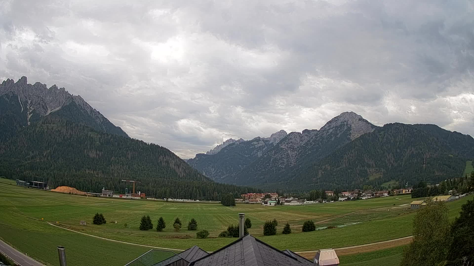 Webcam Toblach Dolomites – View from Hotel Rosengarten