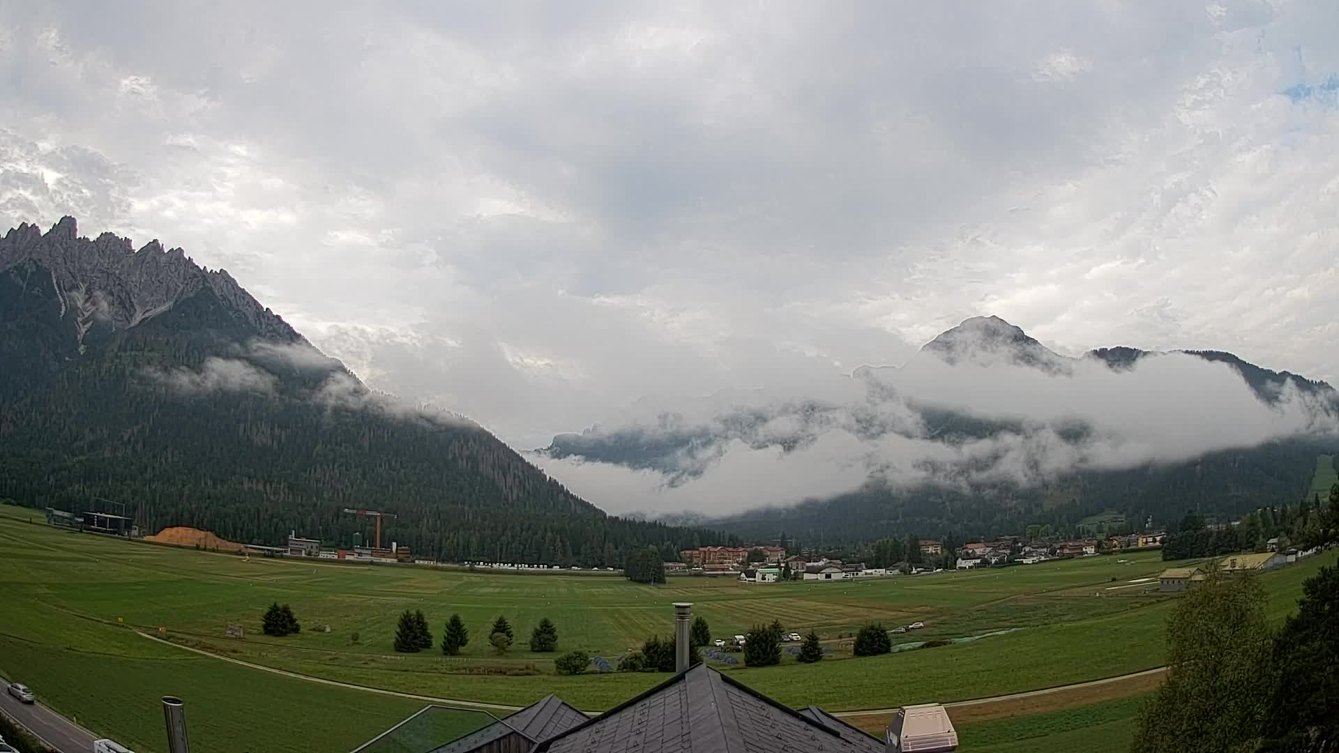 Webcam Toblach Dolomites – View from Hotel Rosengarten