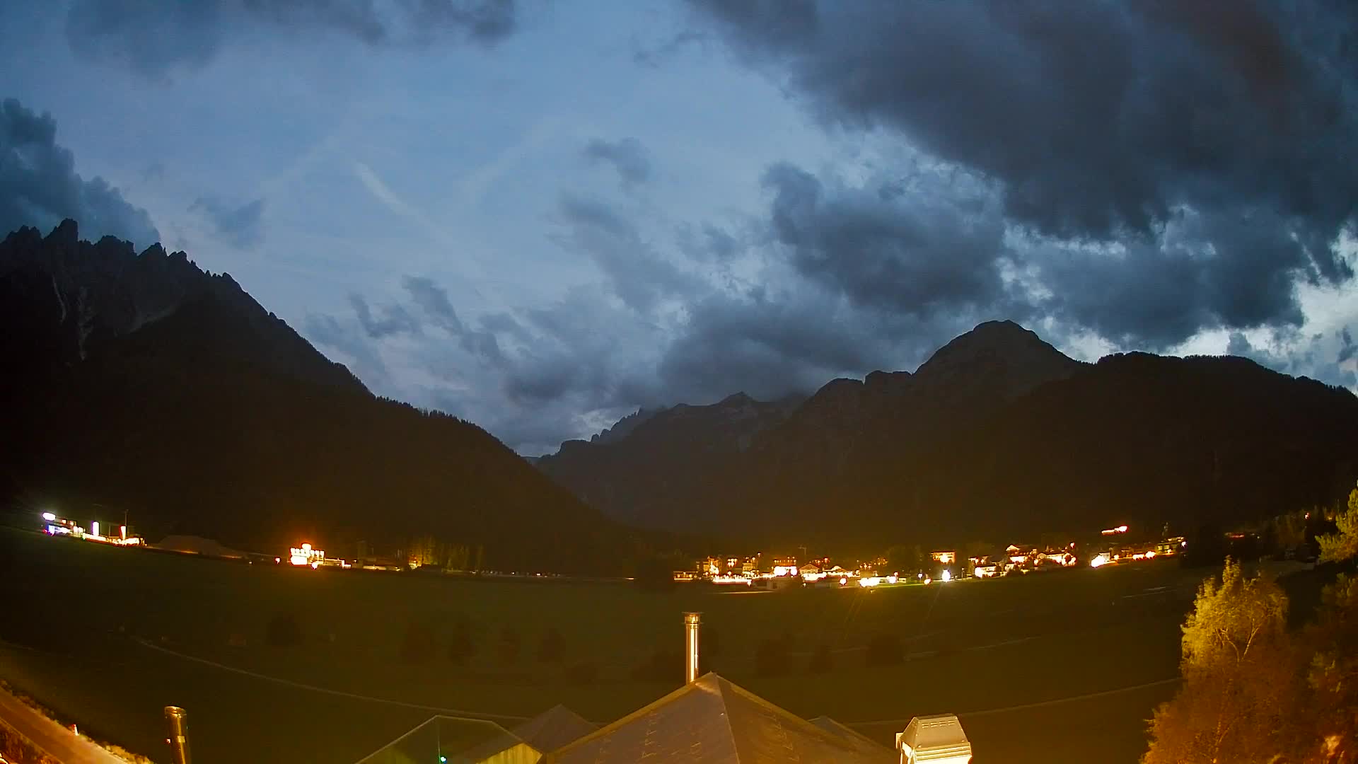 Webcam Toblach Dolomites – View from Hotel Rosengarten