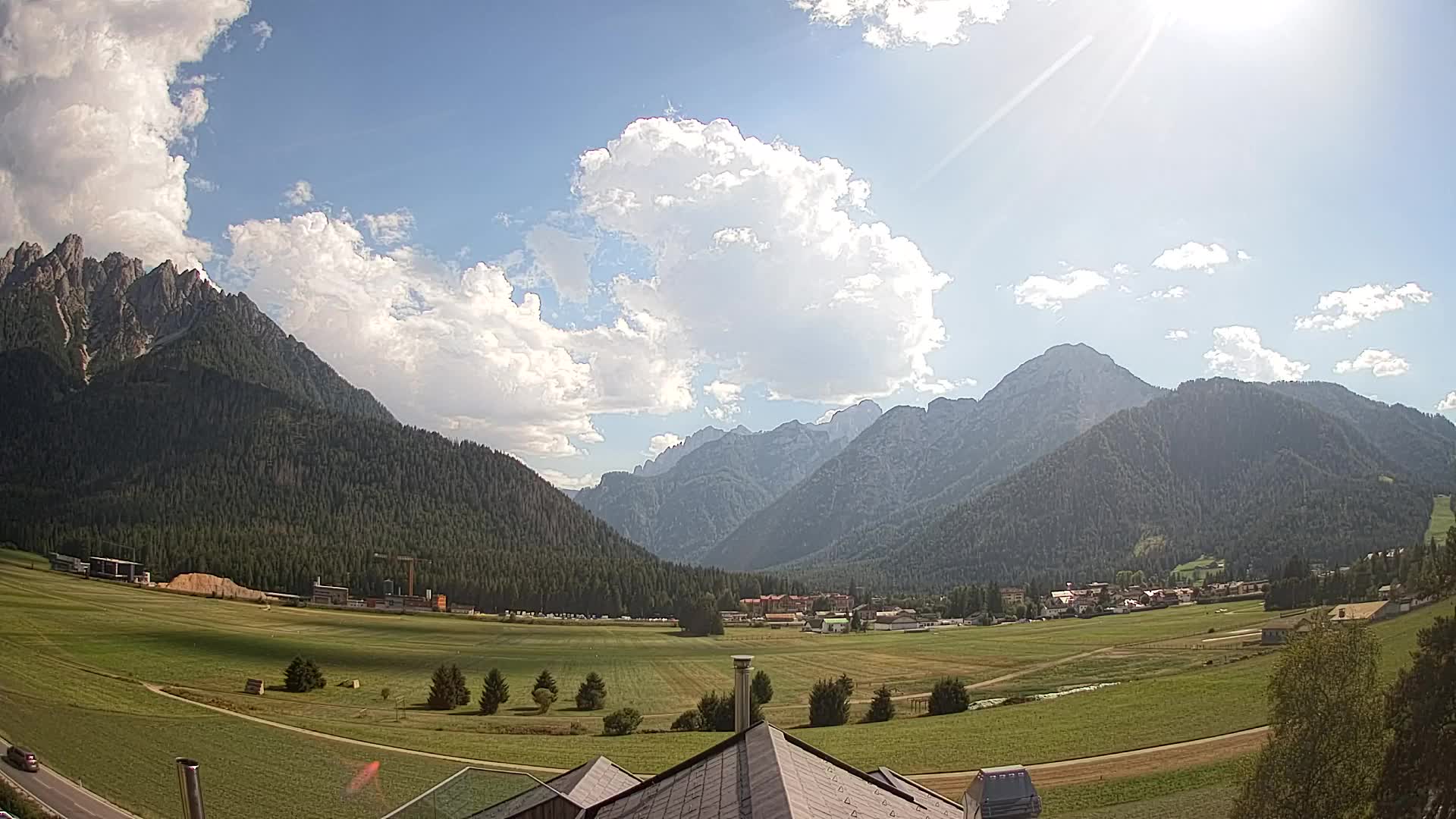 Webcam Toblach Dolomites – View from Hotel Rosengarten
