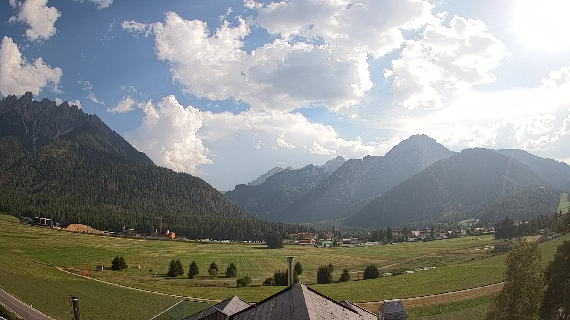 Webcam Toblach Dolomites – View from Hotel Rosengarten