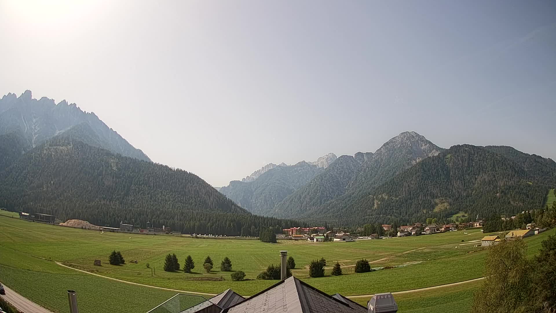 Webcam Toblach Dolomites – View from Hotel Rosengarten