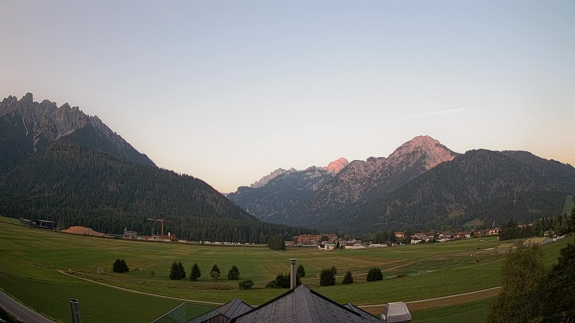 Webcam Toblach Dolomites – View from Hotel Rosengarten