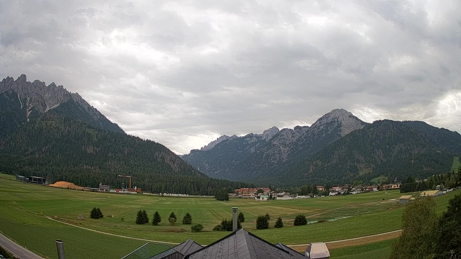 Webcam Toblach Dolomites – View from Hotel Rosengarten