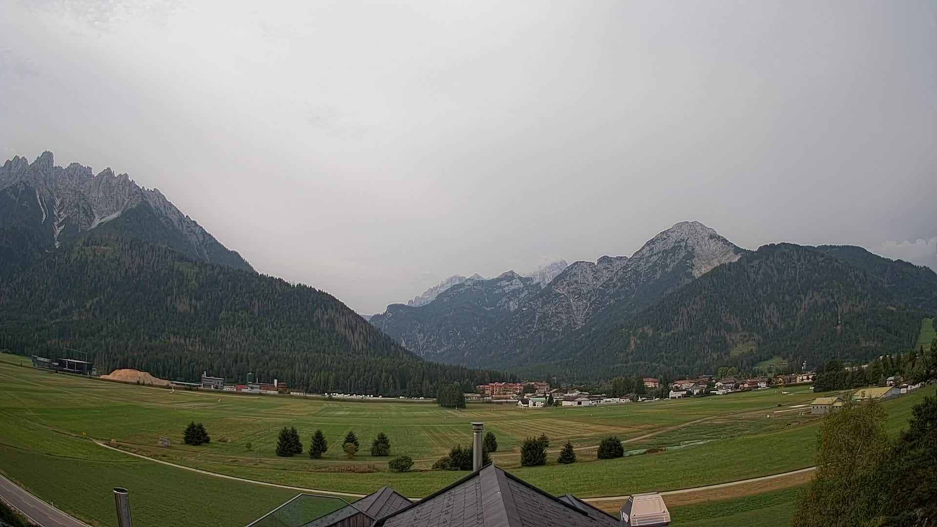 Webcam Toblach Dolomites – View from Hotel Rosengarten