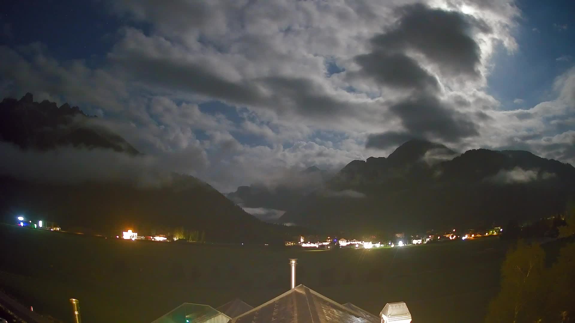 Webcam Toblach Dolomites – View from Hotel Rosengarten