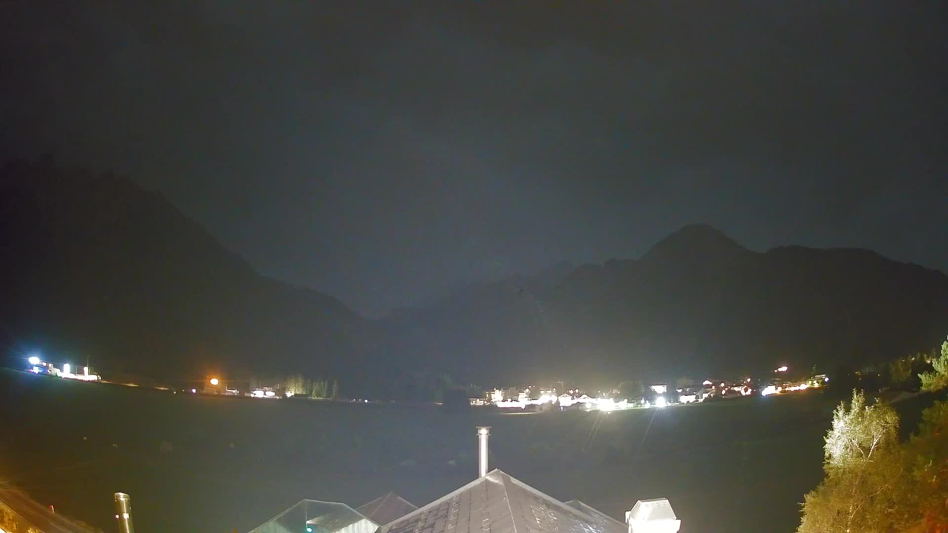Web kamera Toblach Dolomiti – Pogled s Hotela Rosengarten