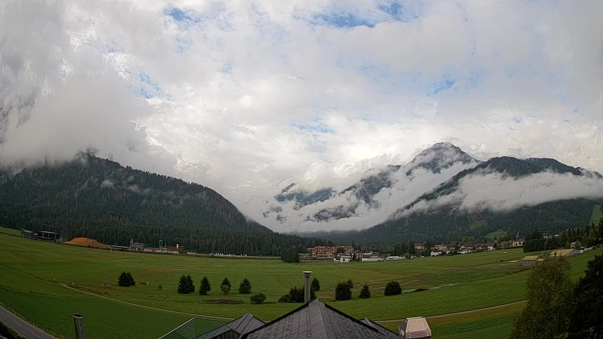 Webcam Toblach Dolomites – View from Hotel Rosengarten