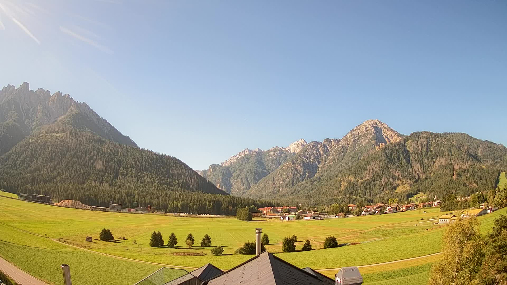Webcam Toblach Dolomites – View from Hotel Rosengarten