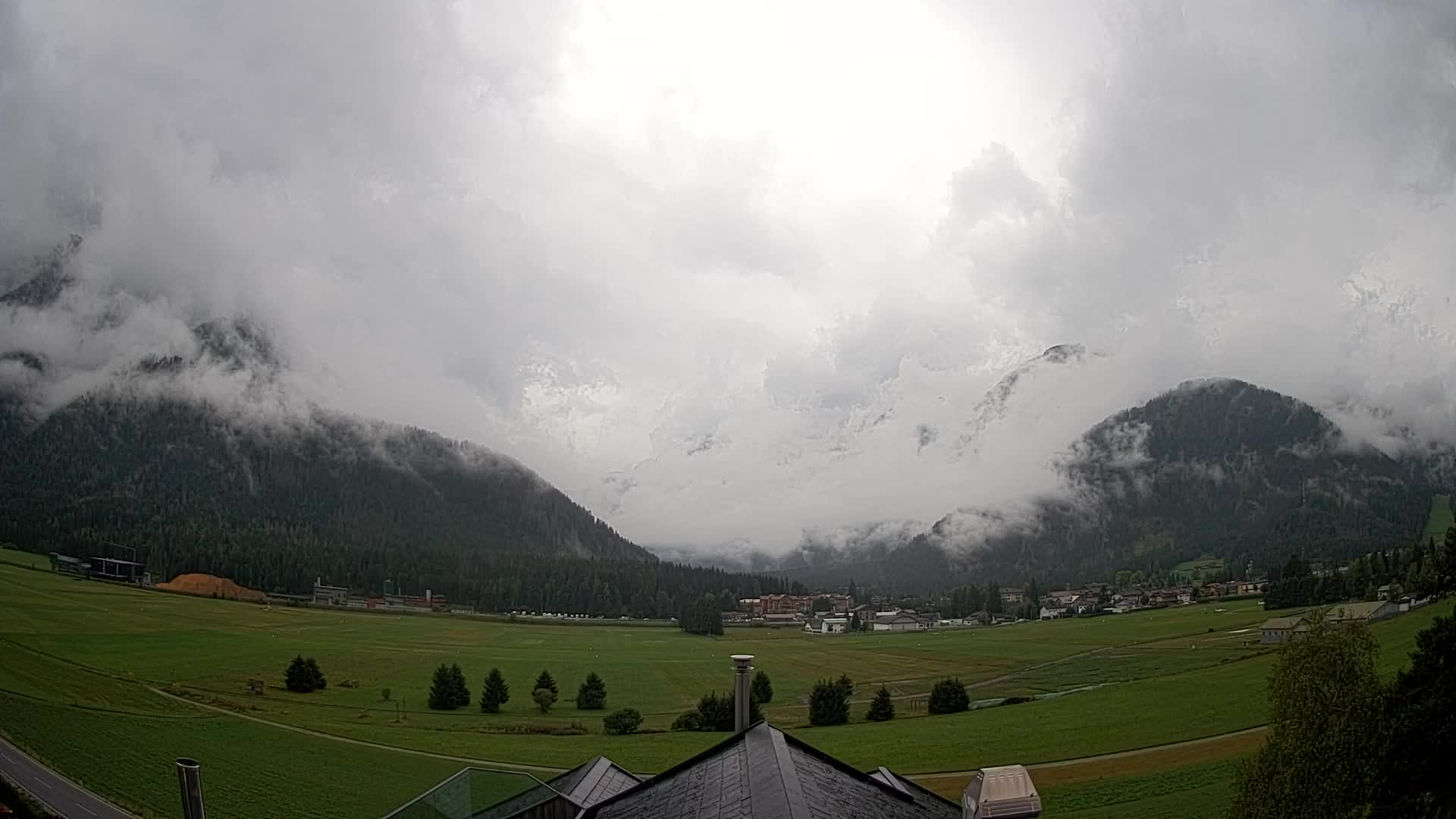 Webcam Toblach Dolomites – View from Hotel Rosengarten