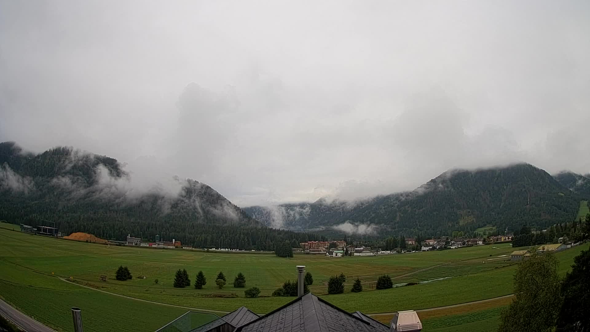 Webcam Toblach Dolomites – View from Hotel Rosengarten