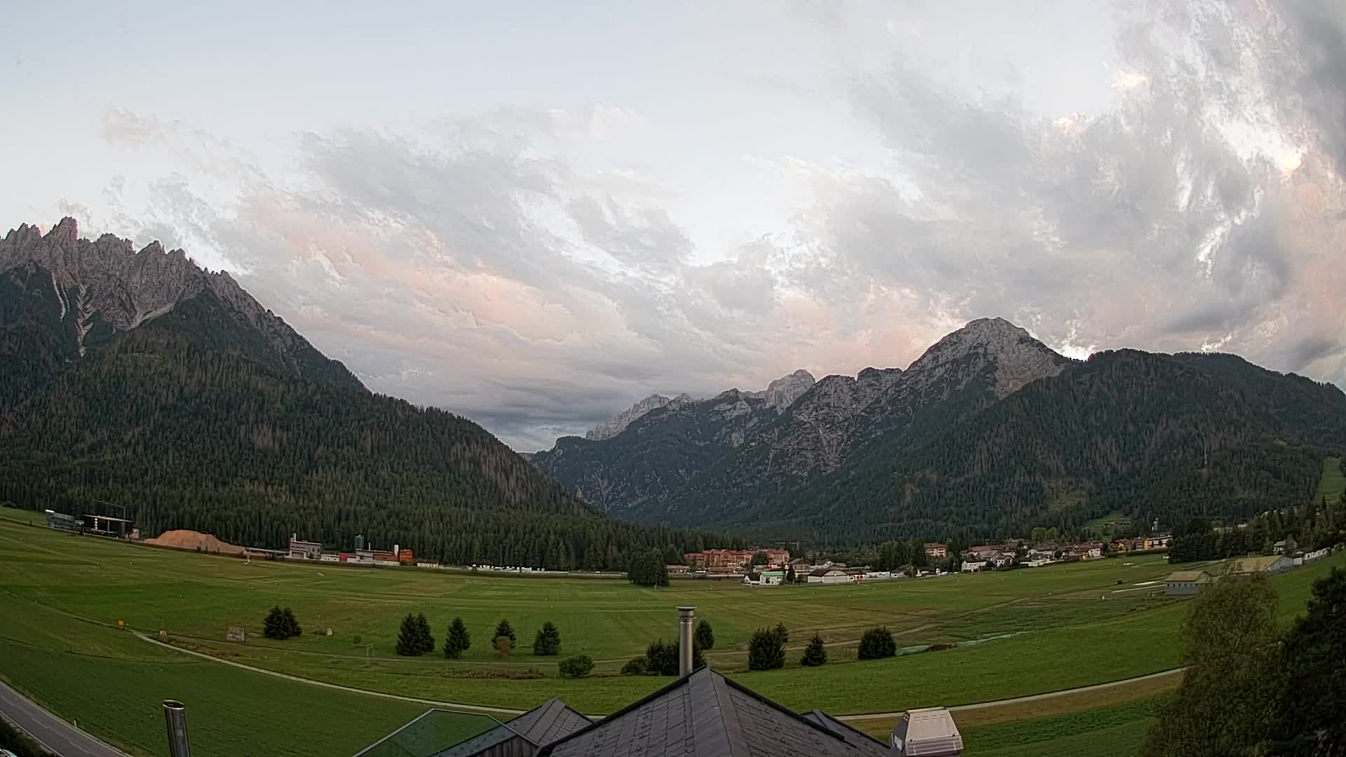Webcam Dobbiaco Dolomiti – Vista dall’Hotel Rosengarten