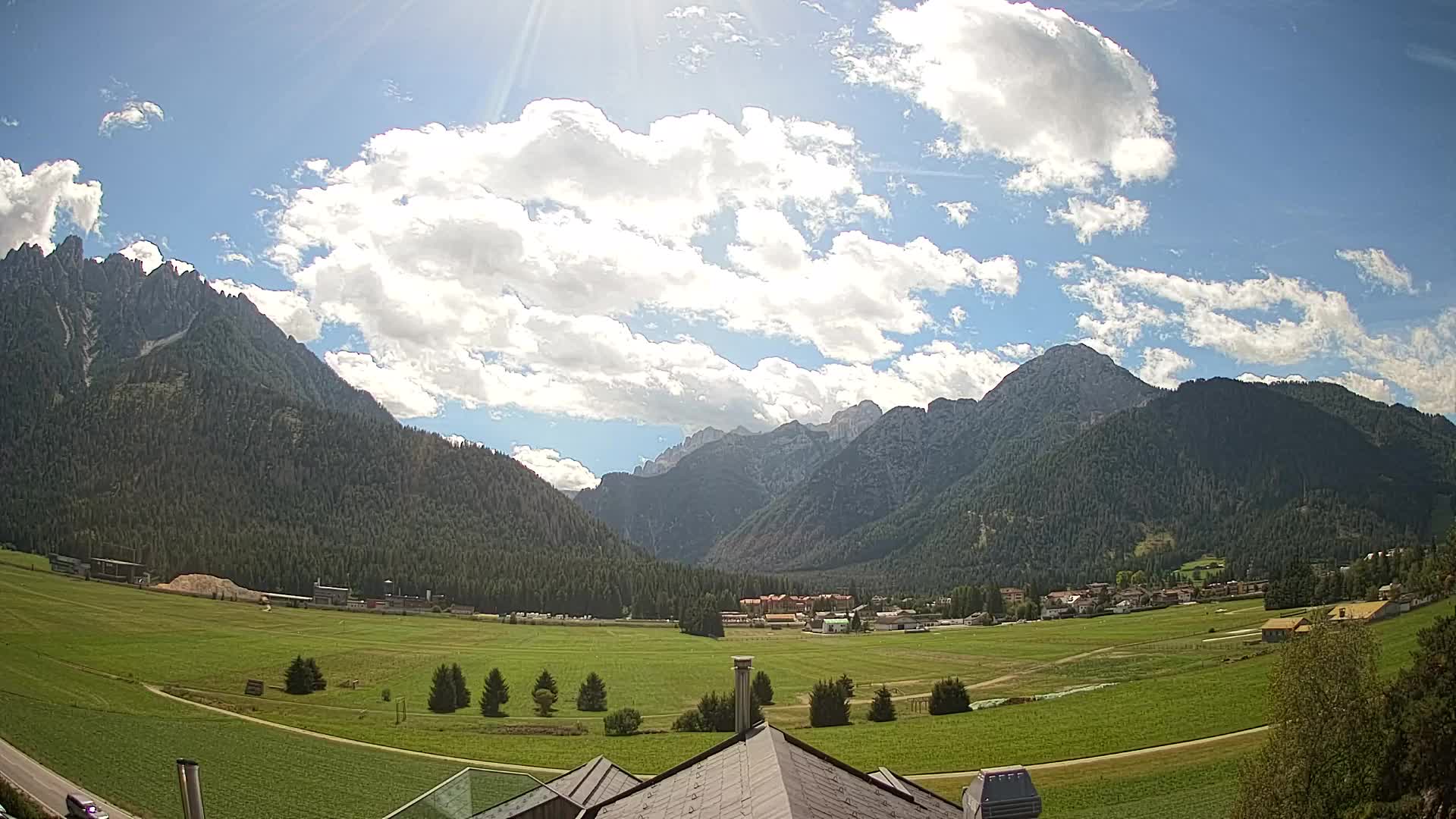 Webcam Dobbiaco Dolomiti – Vista dall’Hotel Rosengarten